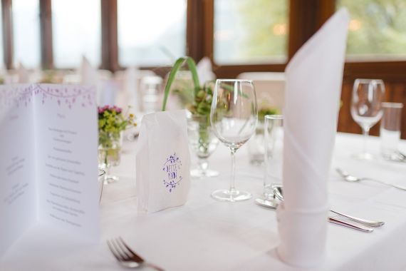 Hochzeitsreportage in Oberösterreich: Seecafe Restaurant Spitzvilla