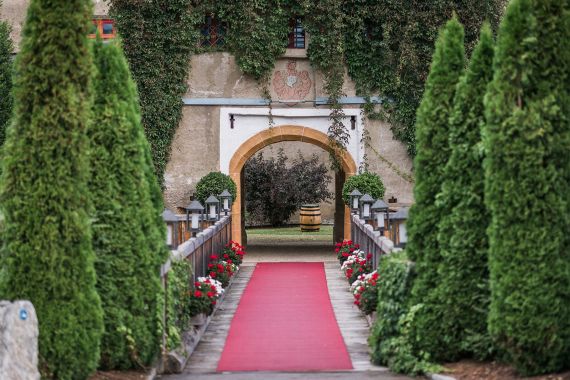 Emotionale Hochzeit im Schloss Gabelhofen