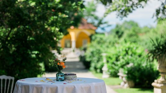 Traumhafte Hochzeit im Märchenschloss Ottersbach