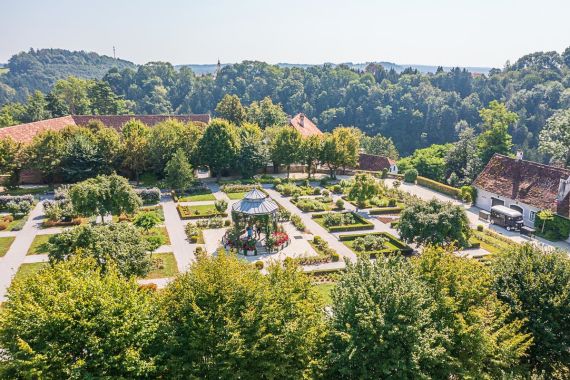 phantastische Hochzeit von Kerstin und Karlheinz im Schloss Herberstein