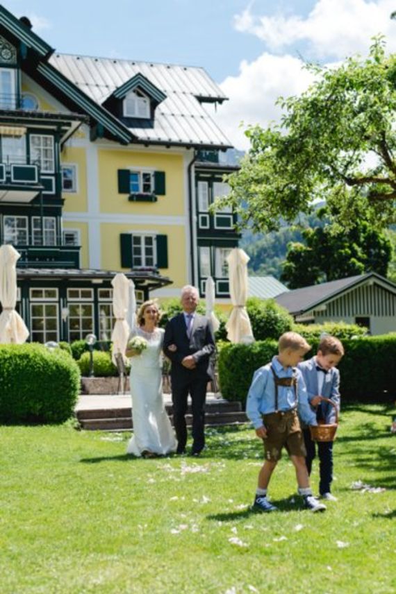 Hochzeitsreportage in Salzburg: Seehotel Brandauers Villen