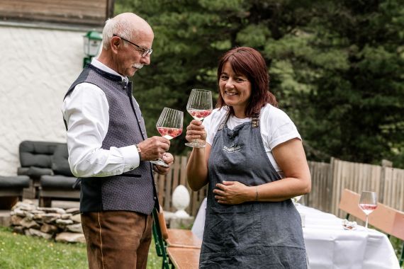 „Trachtenhochzeit im Zillertal – kleine Berghochzeit auf der Grawandhütte