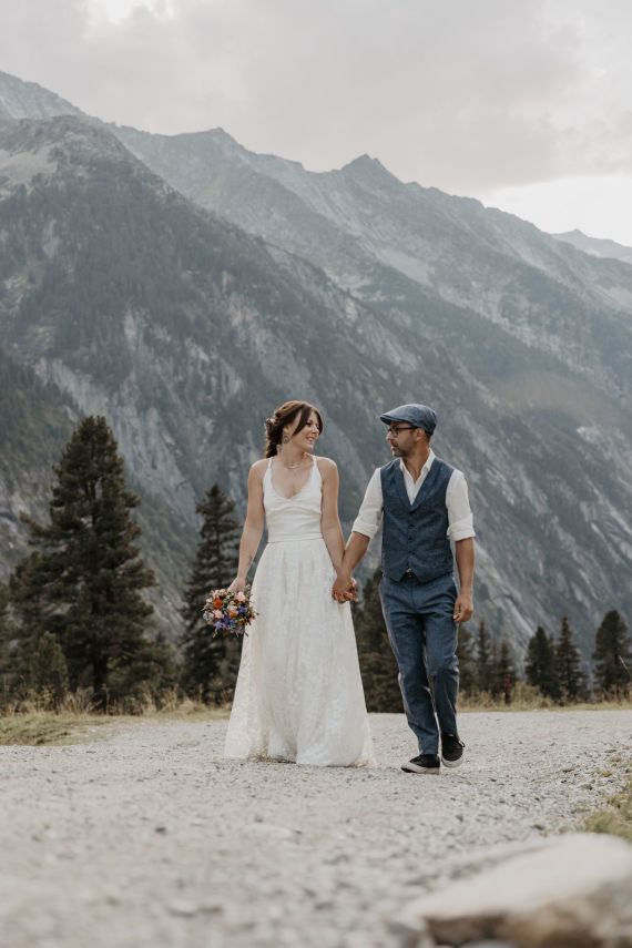 Hochzeit auf 1.640 m – Die Grawandhütte: Dein Kraftplatz im Zillertal für unvergessliche Liebe & Natur!