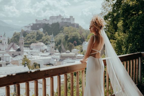 Heiraten in der Stadt Salzburg mit Blick auf die Festung Hohensalzburg