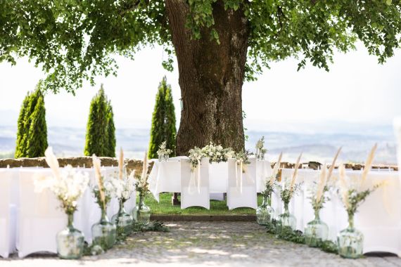 Internationale Hochzeit auf Burg Kreuzen mit Tanz im Mondschein