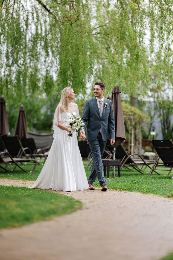 Stimmungsvolle Regenhochzeit im Hotel Guglwald