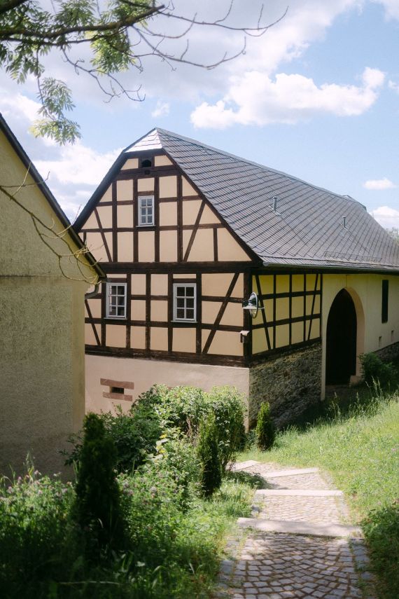  Romantische Abendtrauung im Denkmalhof Schlagwitz