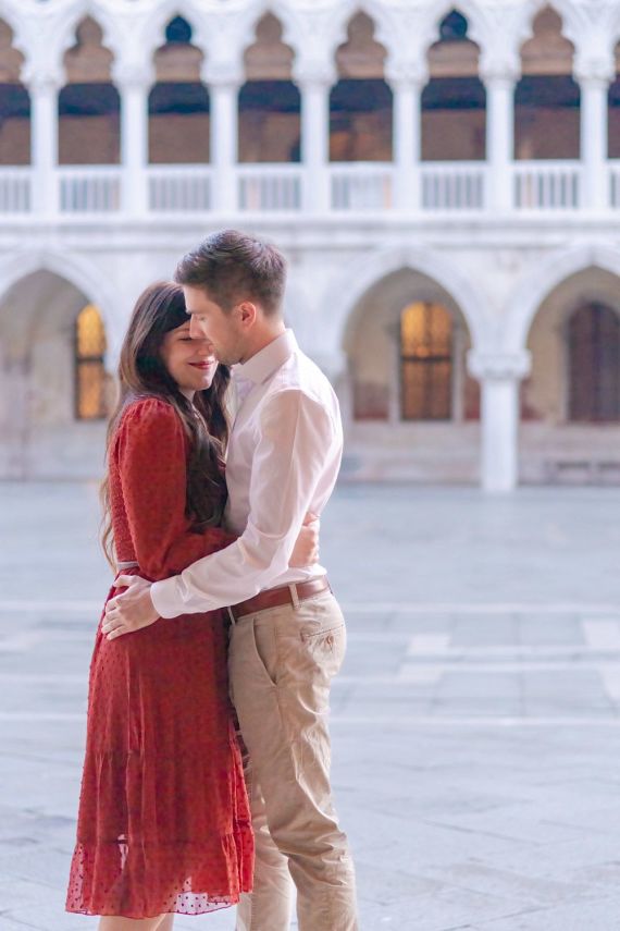 Verlobungsshooting in Venedig: Magische Momente und unvergessliche Erinnerungen