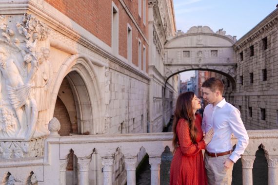 Verlobungsshooting in Venedig: Magische Momente und unvergessliche Erinnerungen