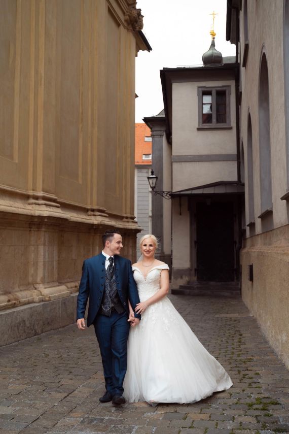 Elegantes After Wedding Shooting in der Grazer Altstadt