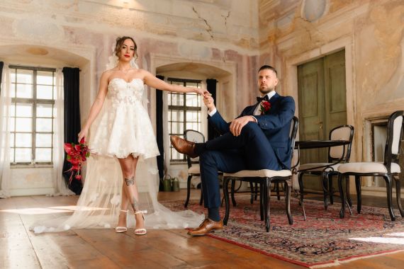 Elegant-minimalistische Schloss Hochzeit – Styled Shoot Schloss Haggenberg