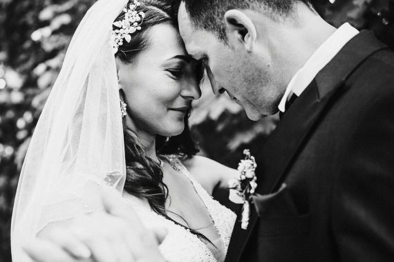 Eine wunderschöne orthodoxe Hochzeit: Oana und Lucian nahe Wien