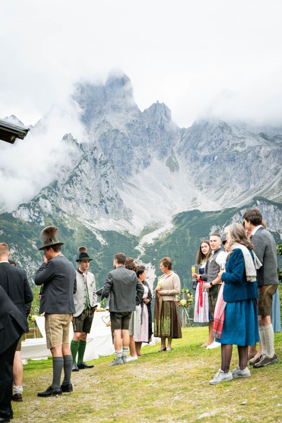 Tracht trifft Alpenliebe – Hochzeit in der Salzburger Bergwelt mit Anders Betrachtet