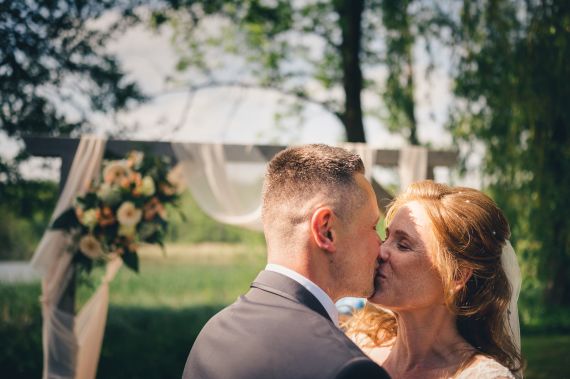 Eine Hochzeit wie aus der Zeit gefallen: persönlich und außergewöhnlich