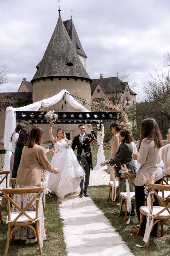 Stilvolle und nachhaltige Schloss-Hochzeit in Niederösterreich