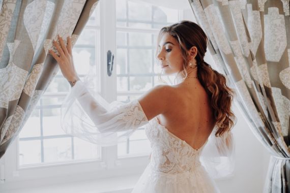 Bridal Styling Schloss Aumühle – Elegante Brautfrisur & Make-up