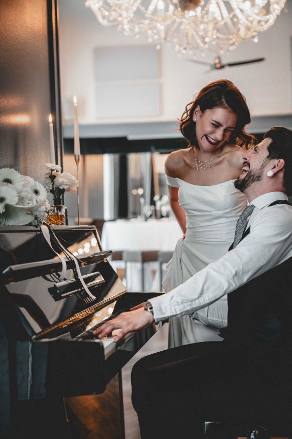 Midnight Elegance: Micro Vienna City Wedding
