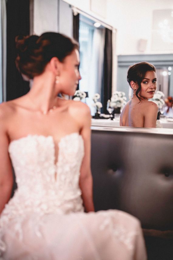 Midnight Elegance: Micro Vienna City Wedding