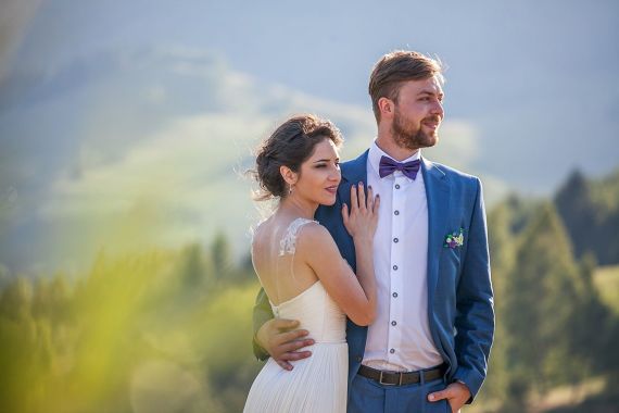 Natürlich und elegant: wunderbares Shooting in ländlichen Ambiente