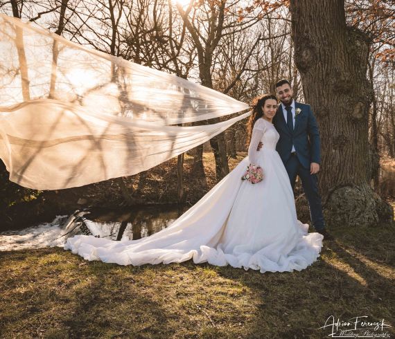 Bettina & Laurins Winterhochzeit: Ein Tag voller Magie im Barock-Pavillon