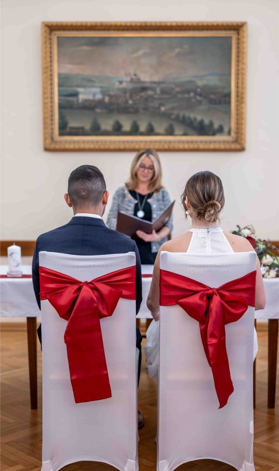 Ihr professioneller Hochzeitsfotograf Standesamt Melk – Emotionale Momente & Feier im Restaurant Süddeck fotografieren lassen