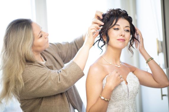 Test-Fotoshooting mit Probe-Make-up und Frisur