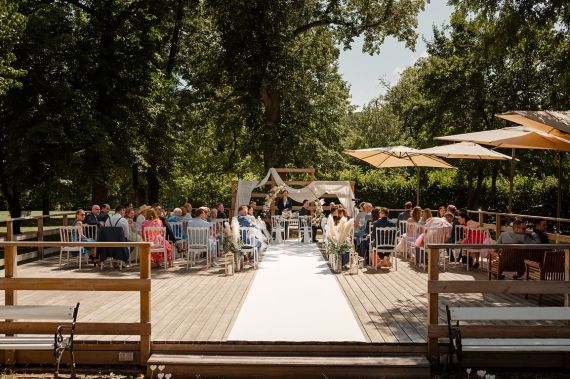 Romantischen Hochzeit in der Orangerie Europahaus in Wien