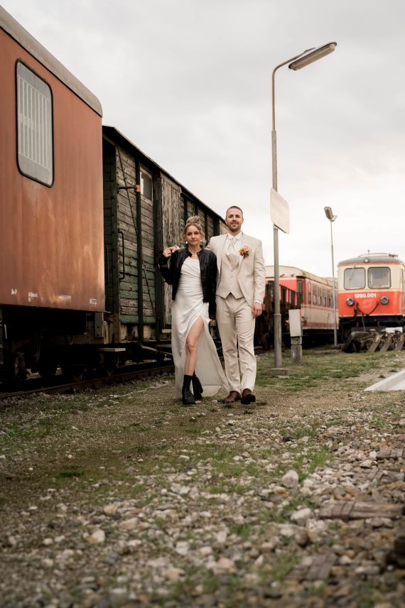 Mocca Magic: An Old Money Affair on the Rails