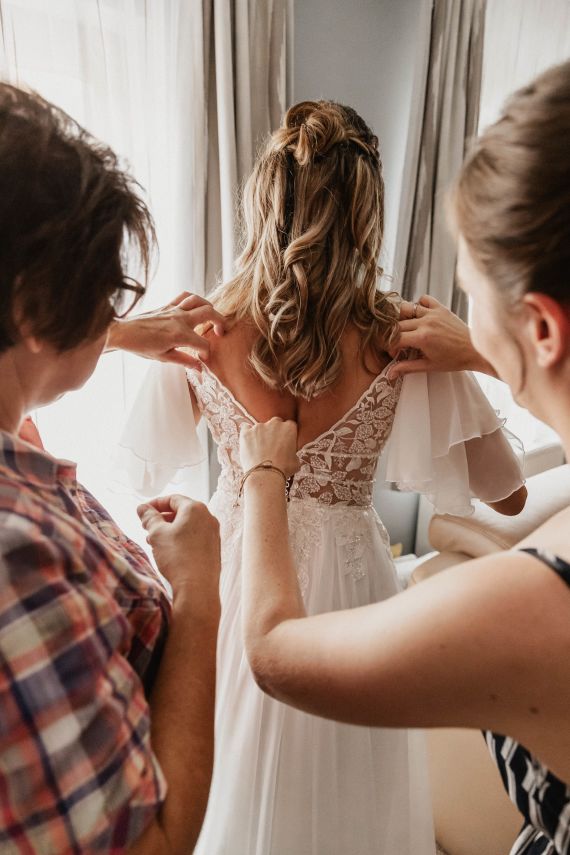 Traumhafte Hochzeit von Sabrina und Daniel: Magische Momente in Kirchberg am Wagram