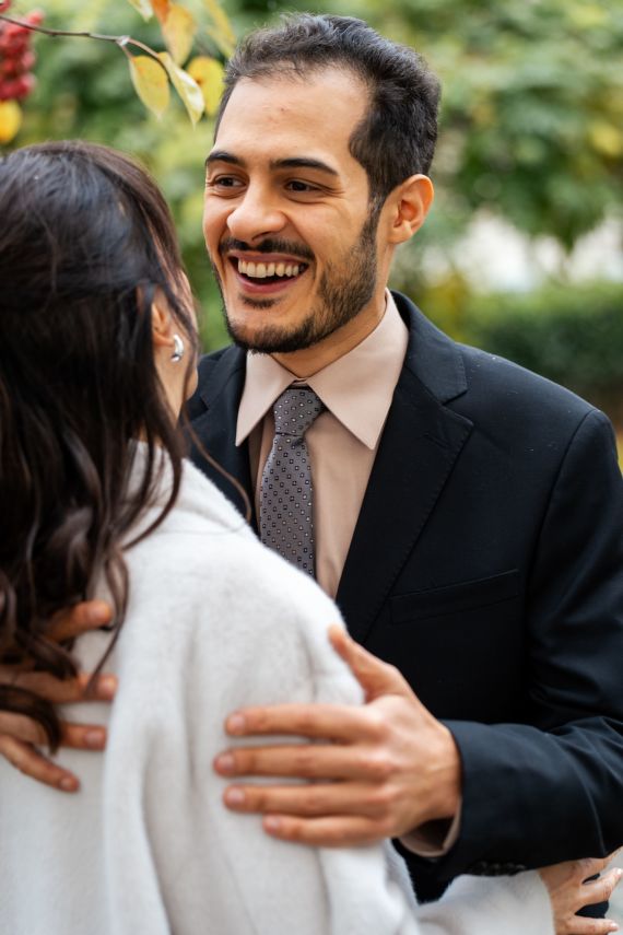Spätherbstliche, urbane und moderne Hochzeit in Graz