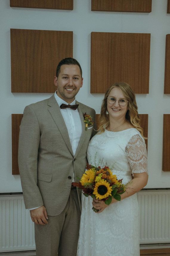 Herbstliche sonnige Hochzeit 