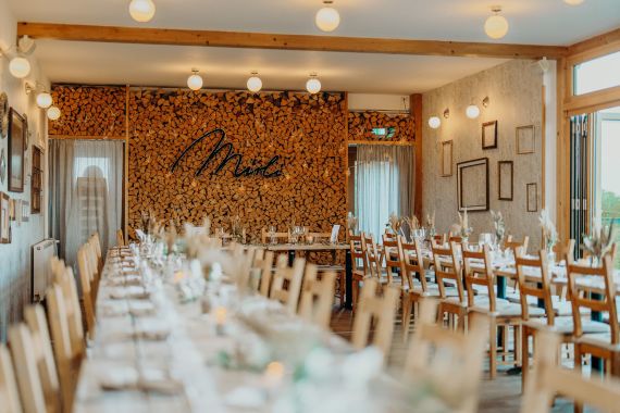 Emotionale Boho-Hochzeit im Wienerwald