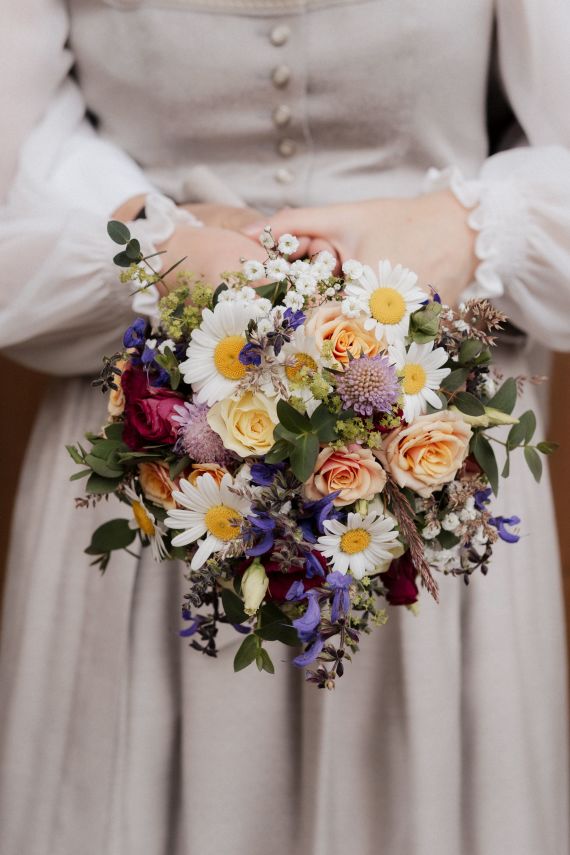 Traditionelle Hochzeit in Österreich inkl. Regen