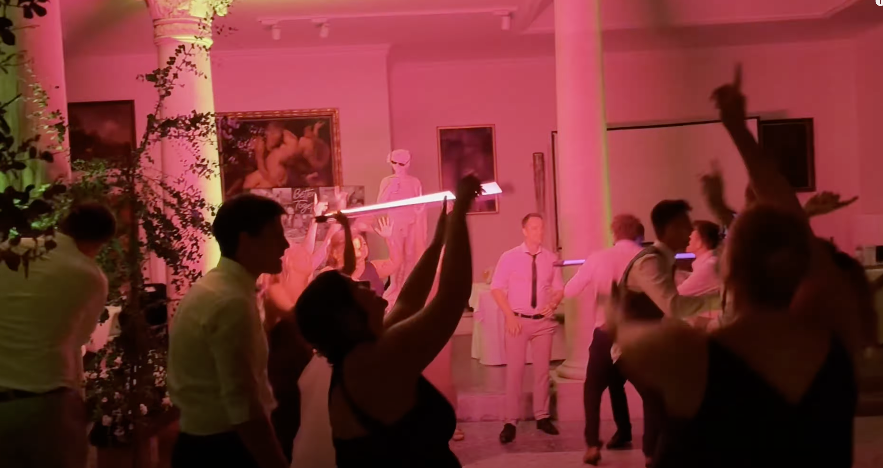Wilde Party bei Nana’s Hochzeiten – Tanzen, Feiern & Ausrasten erlaubt!