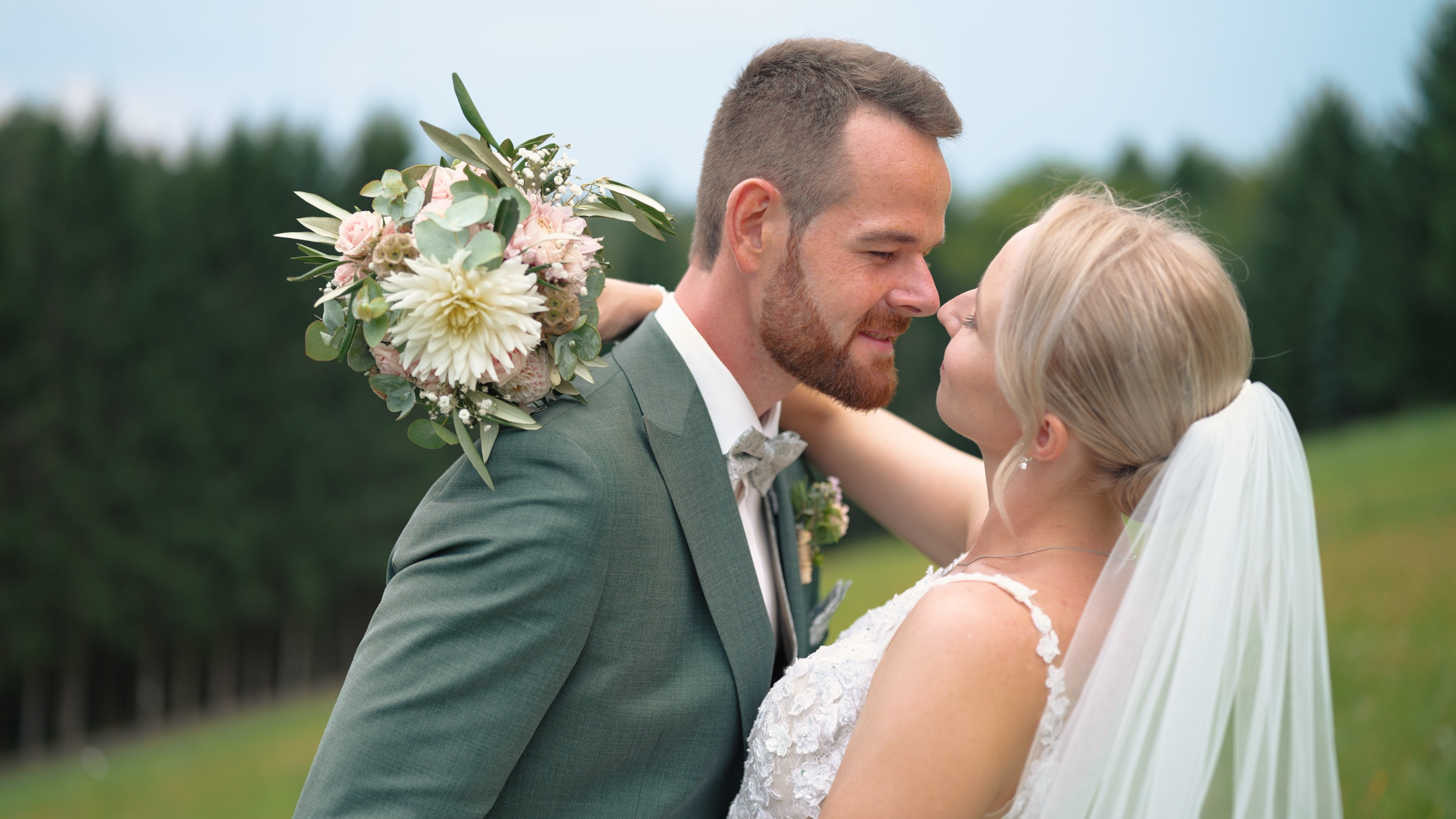 Märchenhafte Hochzeit am Hof der Brauteltern – Highlight-Trailer Märchenhafte Hochzeit am Hof der Brauteltern – Highlight-Trailer