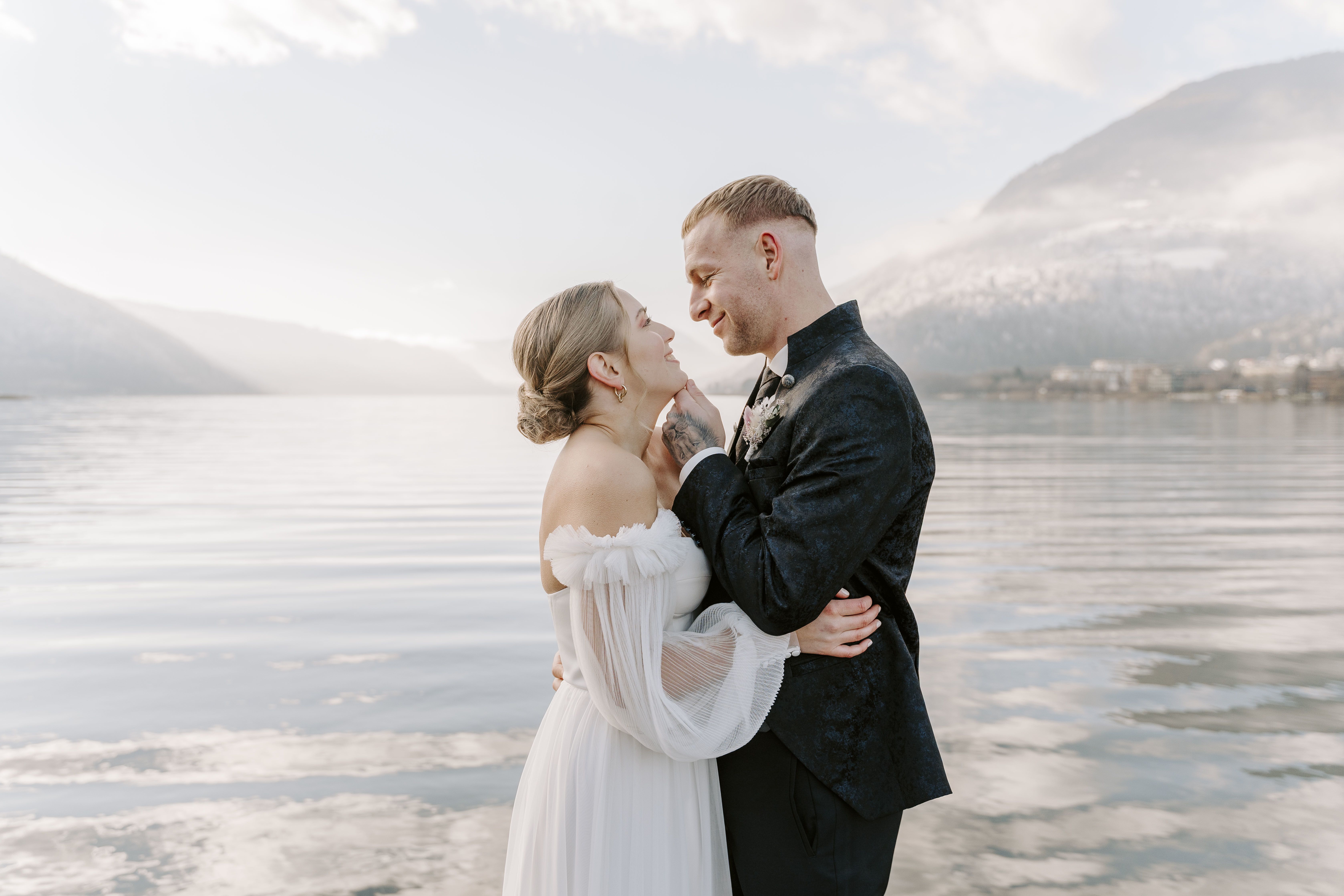 Romantische Winterhochzeit in der Sitftsschmiede am Ossiacher See 