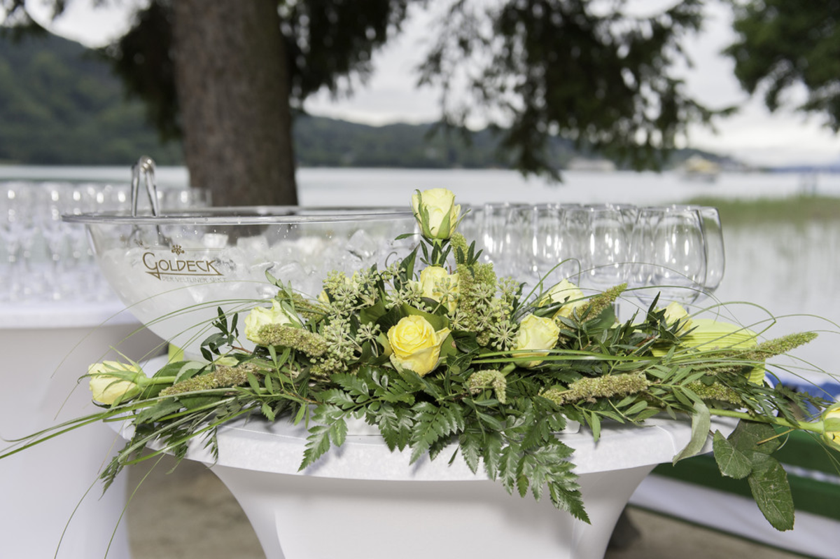 © https://media.hochzeit.click/image/upload/w_1200,c_fill,dpr_auto,f_auto/v1632589271/hochzeitclick01/eflwbmfq7nr7djhfgrhk.png Catering Schneeweiß
