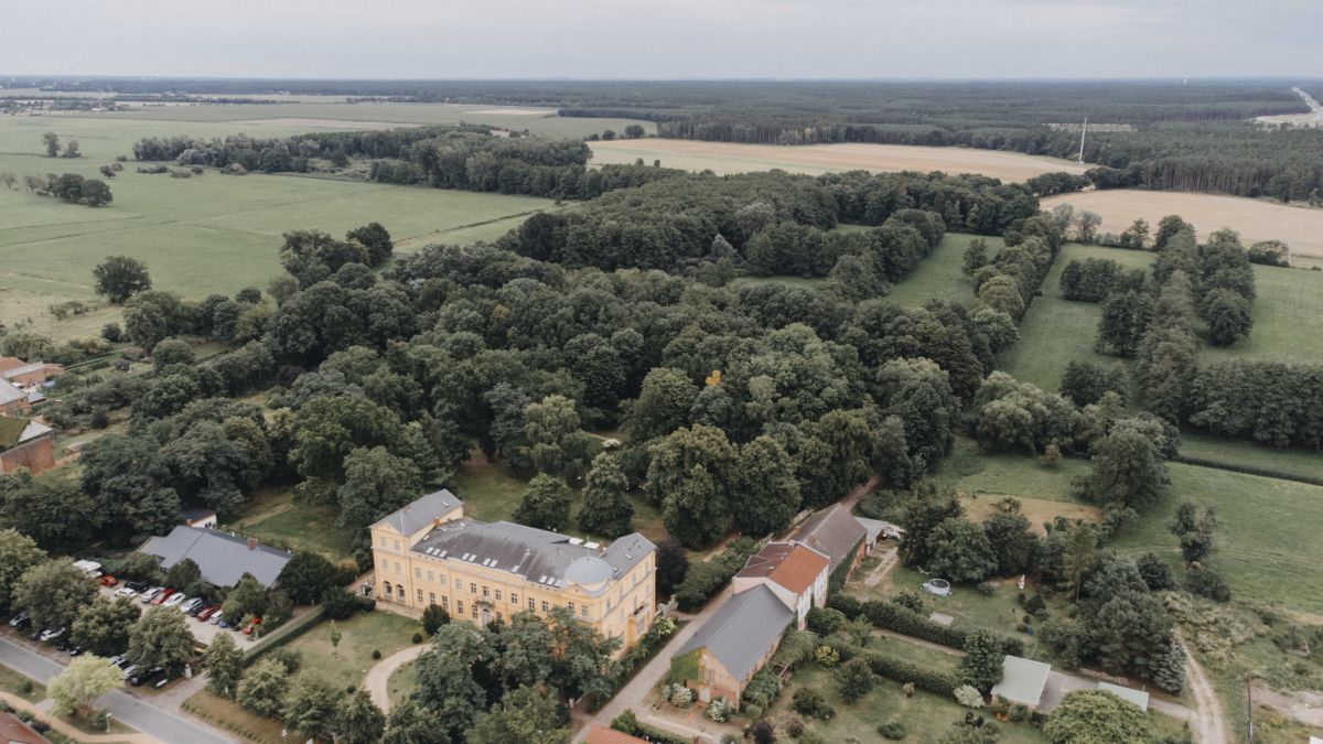 Schloss Ziethen Hochzeitslocation aus Brandenburg Hochzeit.click