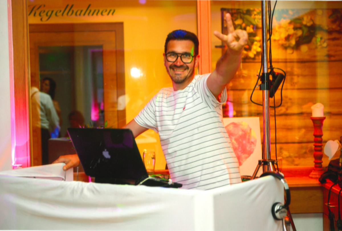 DJ Marc R