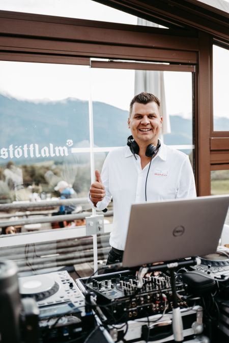 DJ BENNY