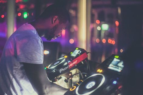 YOUR EVENT DJ