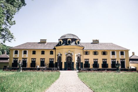 Schloss Neuwartenburg