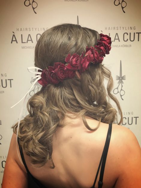 Hairstyling À LA CUT