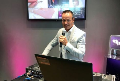 hochzeitsdisco.at - EventDJ Mike Piano