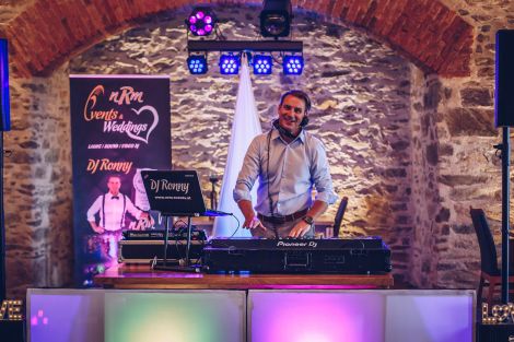 DJ Ronny Events & Weddings