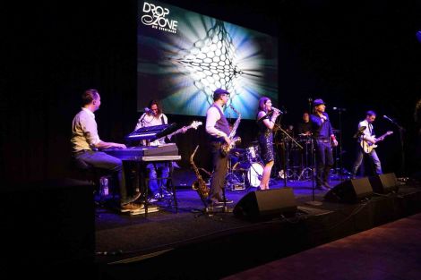 Dropzone - die Eventband