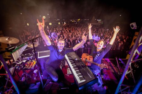 Flo & Chris Hochzeitsband