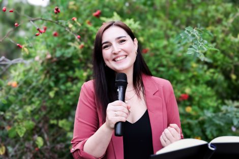 Alexandra Leibetzeder: Energiearbeit und Freie Reden