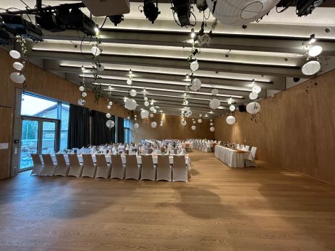 Wirt z Dirling Bürgersaal Tyrlaching 