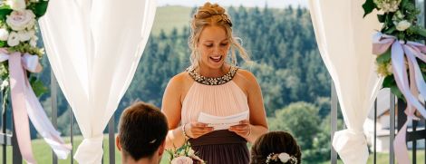 Angelika - authentische Trauungen mit Inselboda